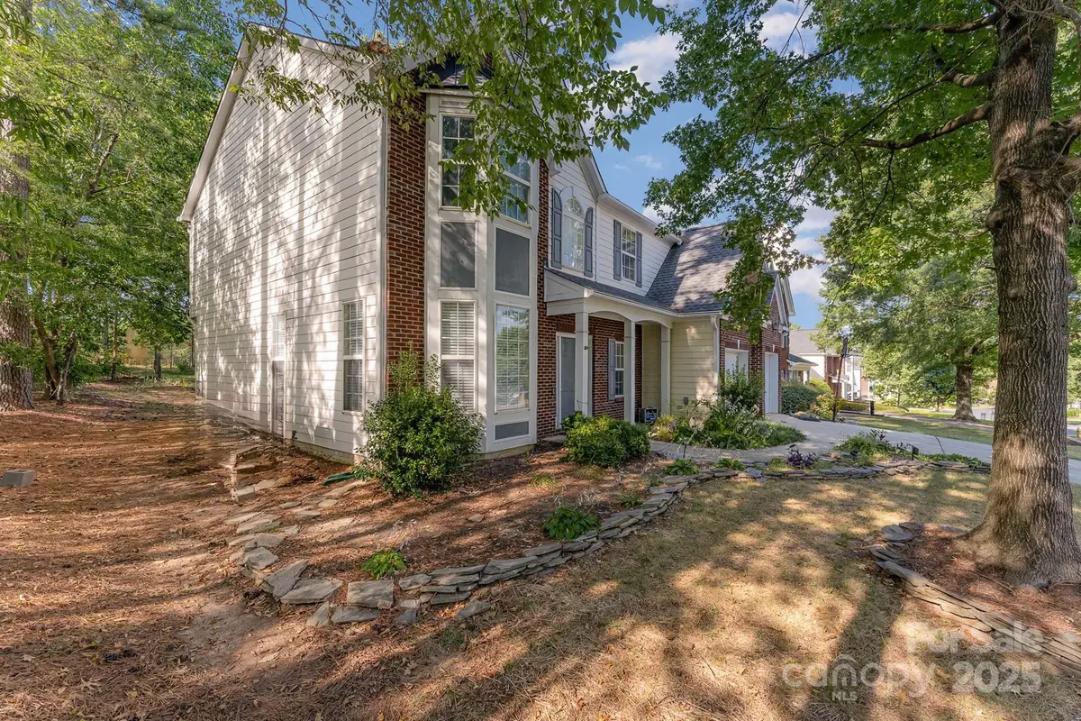 11424 Glenstone Court, Charlotte, NC 28269 - Image #1