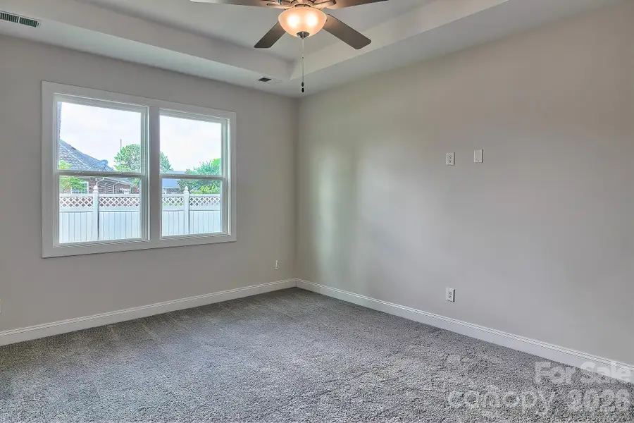 955 Exeter Drive, Sherrills Ford, NC 28673 - Image #2