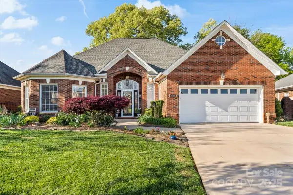 1511 Elkhart Circle, Gastonia, NC 28054