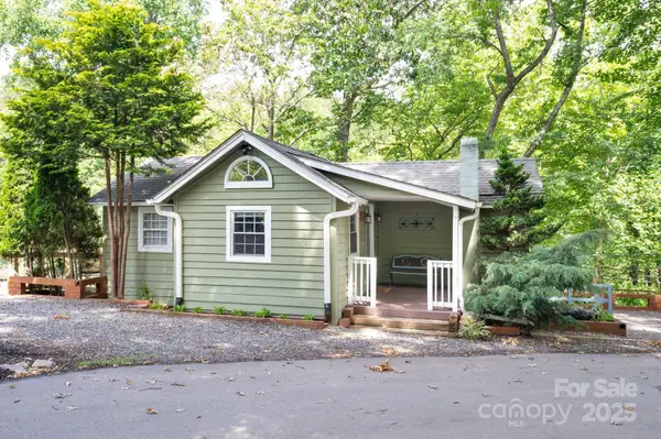 5 Arbutus Road, Asheville, NC 28805