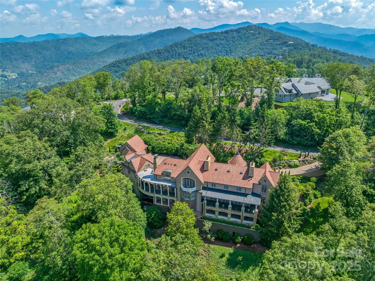 234 Skycliff Drive, Asheville, NC 28804 - Image #1