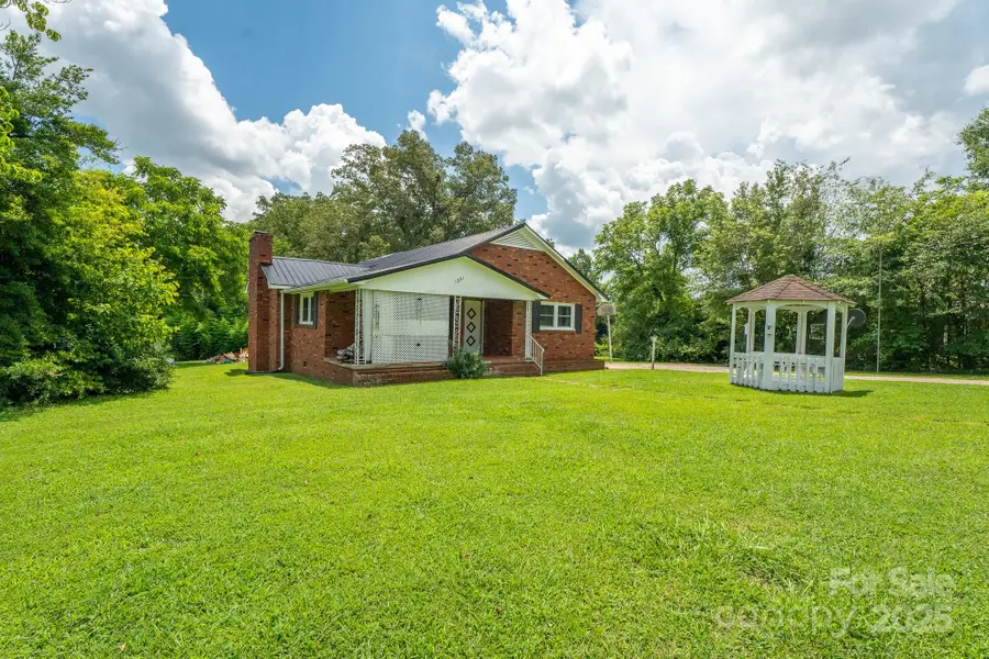 1851 Enon Road, Valdese, NC 28690 - Image #2