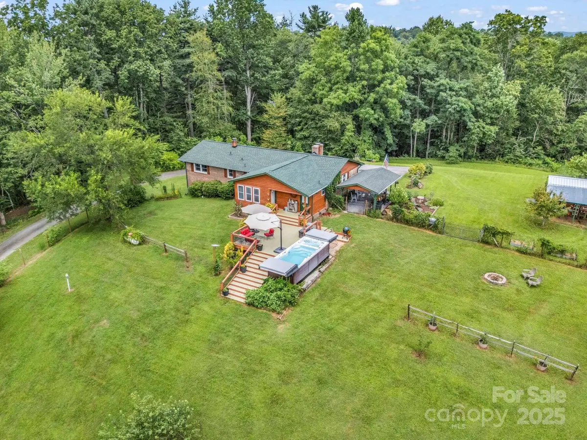 61 Overbrook Drive, Saluda, NC 28773 - Image #1