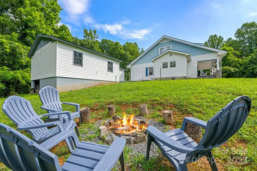 1231 Caldwell Place Nw, Lenoir, NC 28645 - Image #3