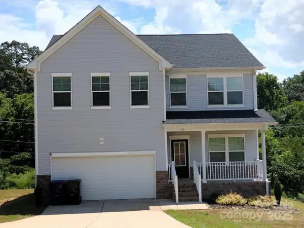 570 30th Avenue Circle Ne, Hickory, NC 28601