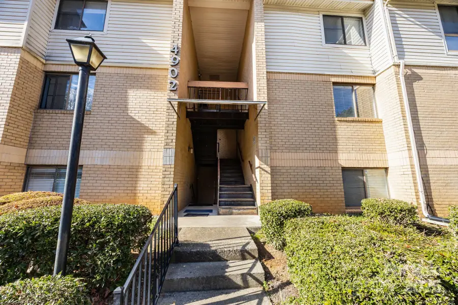 4902 Spring Lake Drive #D, Charlotte, NC 28212 - Image #3