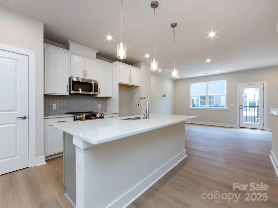 7008 Impulse Court, Charlotte, NC 28205 - Image #2