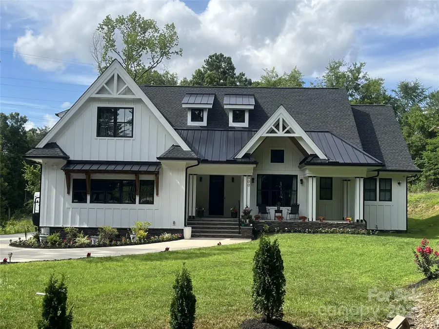 900 Houston Heights Road, Charlotte, NC 28262 - Image #2