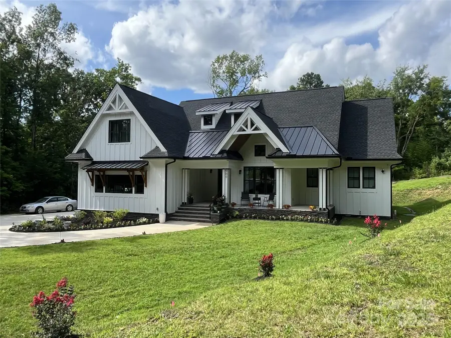 900 Houston Heights Road, Charlotte, NC 28262 - Image #3