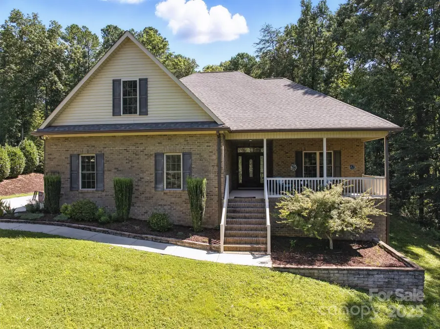 4080 Barbrick Street, Sherrills Ford, NC 28673 - Image #2