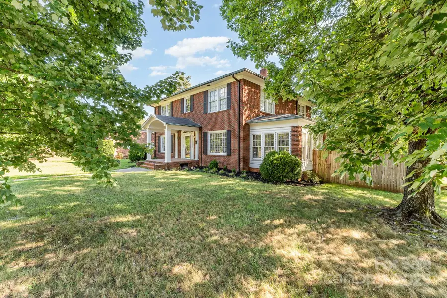 761 N Center Street, Statesville, NC 28677 - Image #2