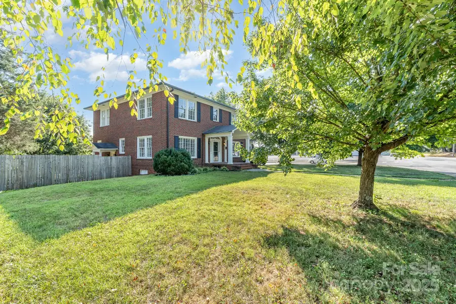 761 N Center Street, Statesville, NC 28677 - Image #3