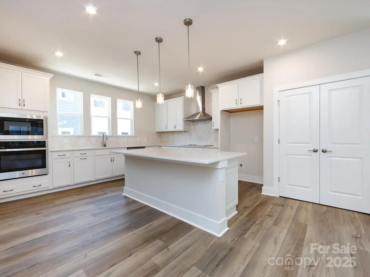 7004 Impulse Court, Charlotte, NC 28205 - Image #1