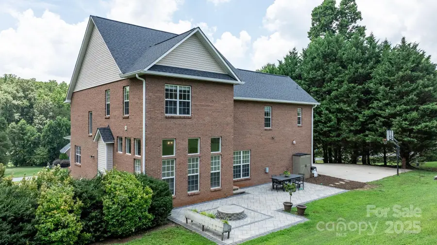 1221 Willow Creek Drive, Newton, NC 28658 - #2