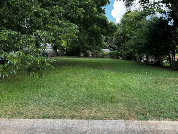 1010 Lomond Avenue, Charlotte, NC 28206