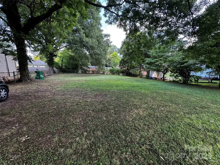 1010 Lomond Avenue, Charlotte, NC 28206 - Image #3