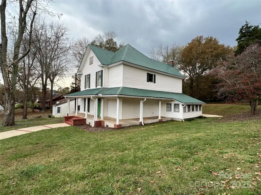 171 N Mitchell Street, Rutherfordton, NC 28139 - Image #2