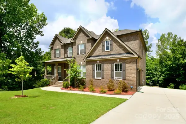 1310 Bershire Lane, Charlotte, NC 28262