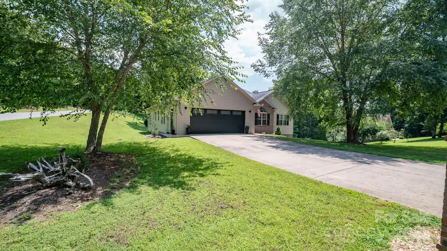 5692 Marblestone Drive, Granite Falls, NC 28630 - Image #2