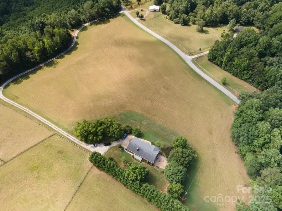 312 Lister Road, Landrum, SC 29356 - Image #3