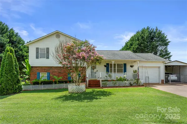 938 Lyndsey Brook Court, Lincolnton, NC 28092