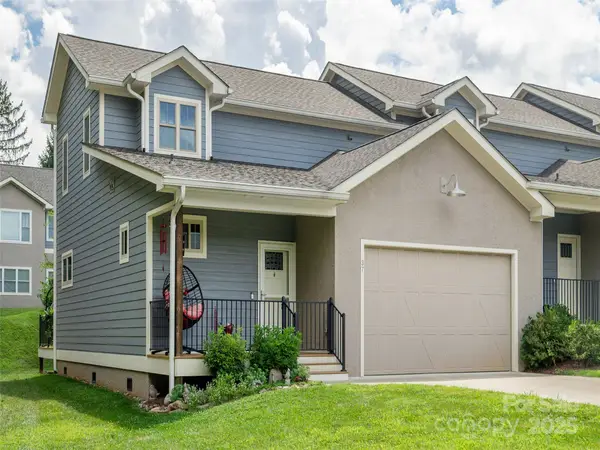 37 Thornes Lane, Asheville, NC 28805