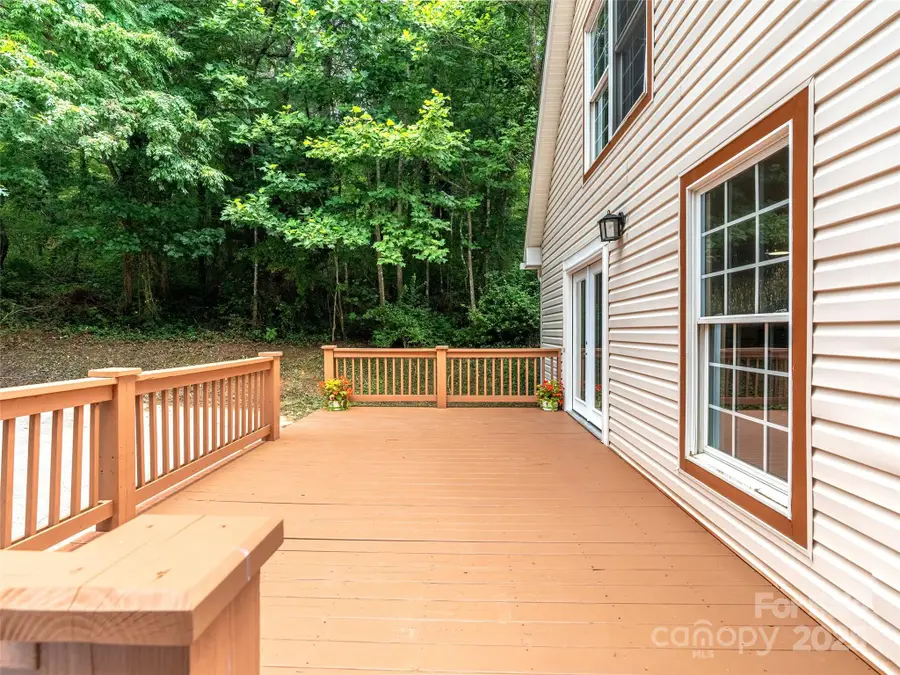15 Stone Cottage Road, Asheville, NC 28806 - Image #2