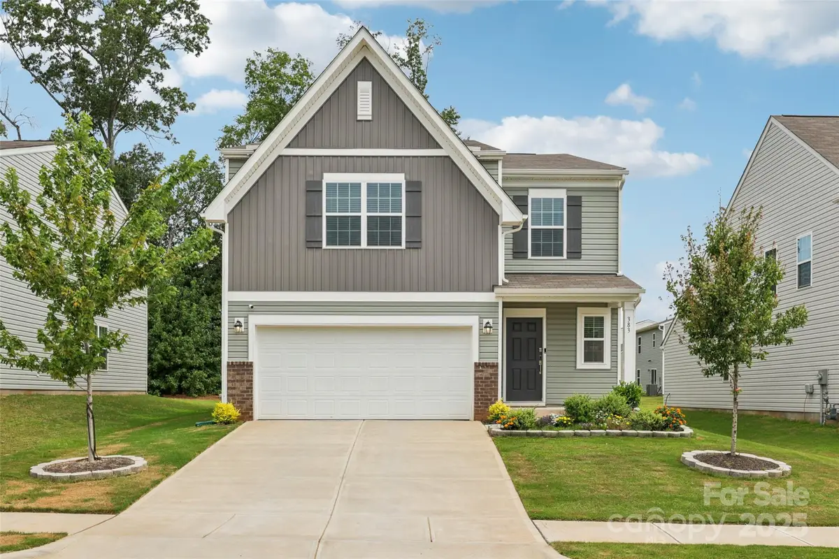 383 Hollingswood Drive, Statesville, NC 28625 - Image #1