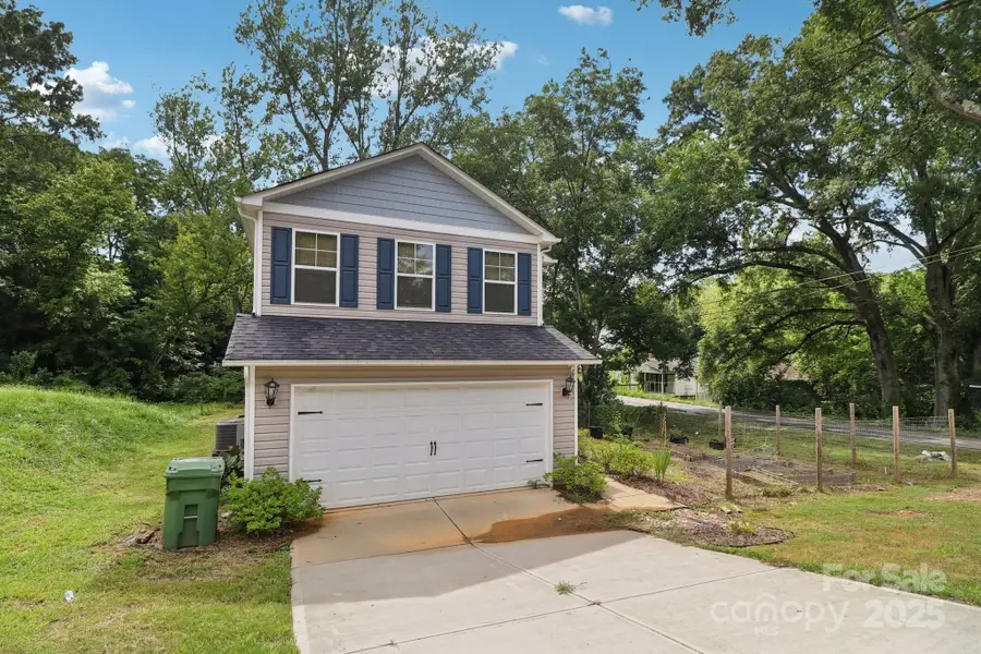 100 S Gregory Street, Lancaster, SC 29720 - Image #2