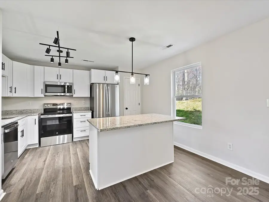 3201 Decapolis Drive, Charlotte, NC 28215 - Image #2