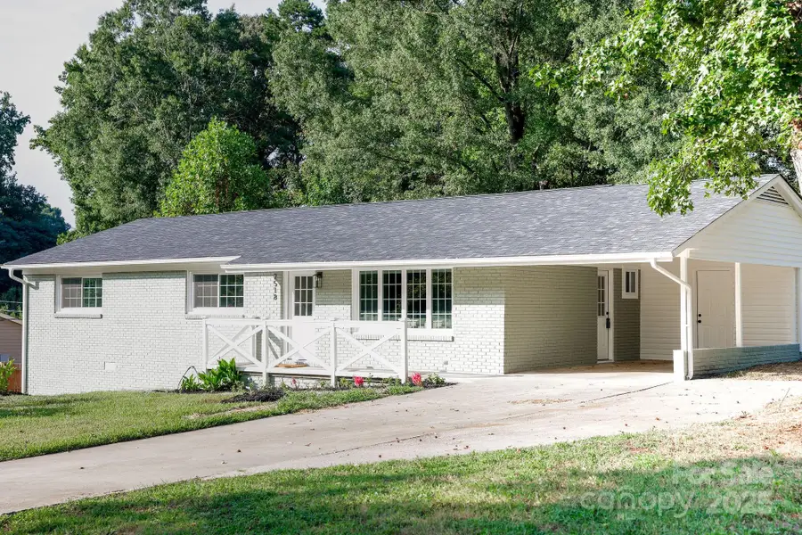 2518 Cove Creek Drive, Gastonia, NC 28056 - Image #2