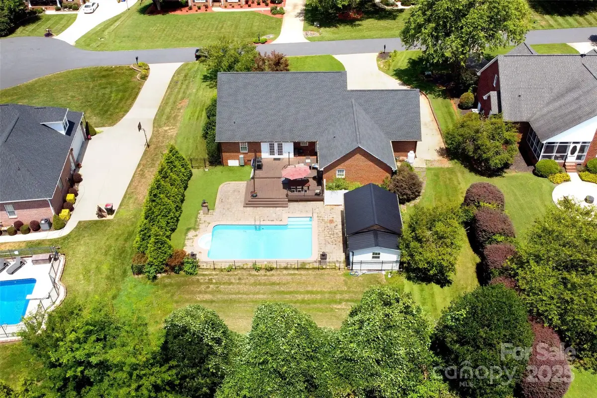 2914 Weatherfield Drive, Lincolnton, NC 28092 - Image #1