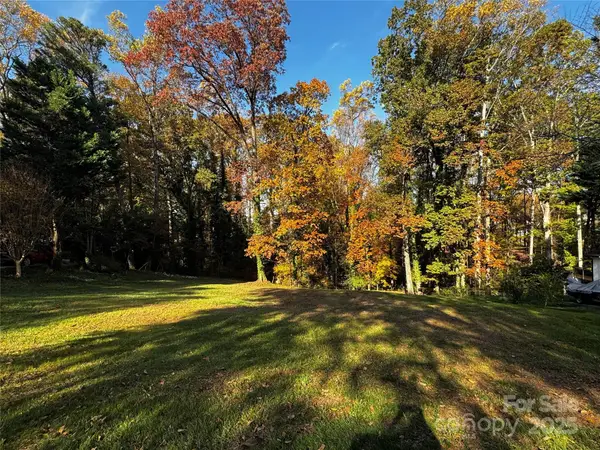 137 Meadowbrook Lane, Davidson, NC 28036