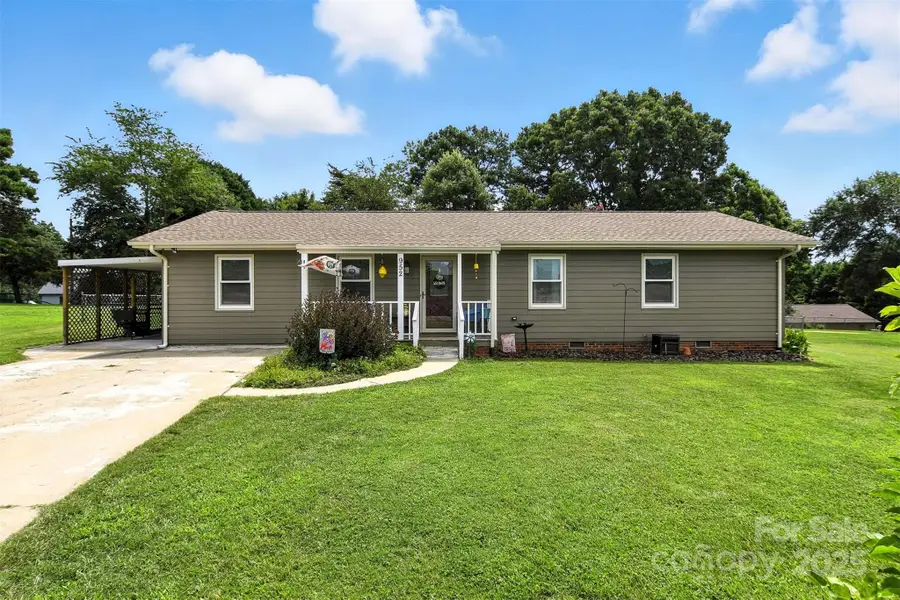 952 30th Street Ne, Conover, NC 28613 - Image #3