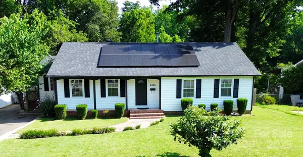 6625 Somersworth Drive, Charlotte, NC 28215