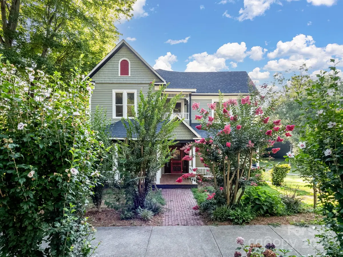 613 S Mulberry Street, Statesville, NC 28677 - Image #1