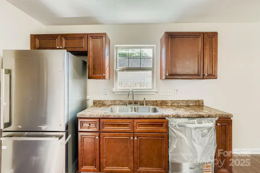 208 Lakewood Avenue, Charlotte, NC 28208 - Image #3