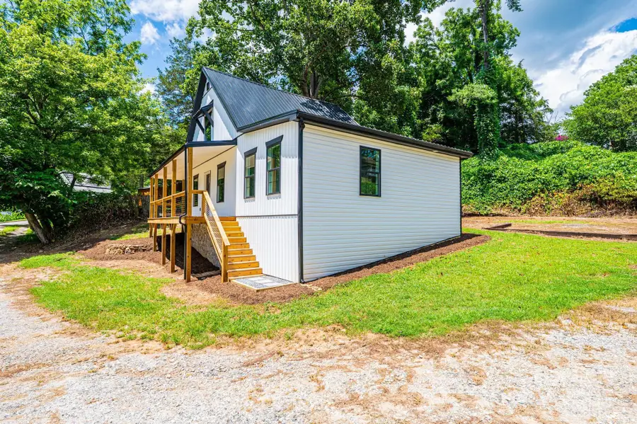 204 Hickory Street #A, Granite Falls, NC 28630 - Image #2