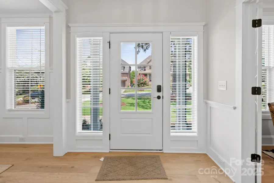 6906 Providence Lane W, Charlotte, NC 28226 - Image #3