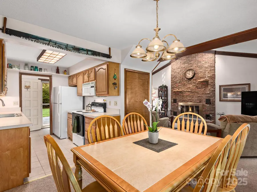 3541 Willow Creek Road, Hendersonville, NC 28739 - Image #3