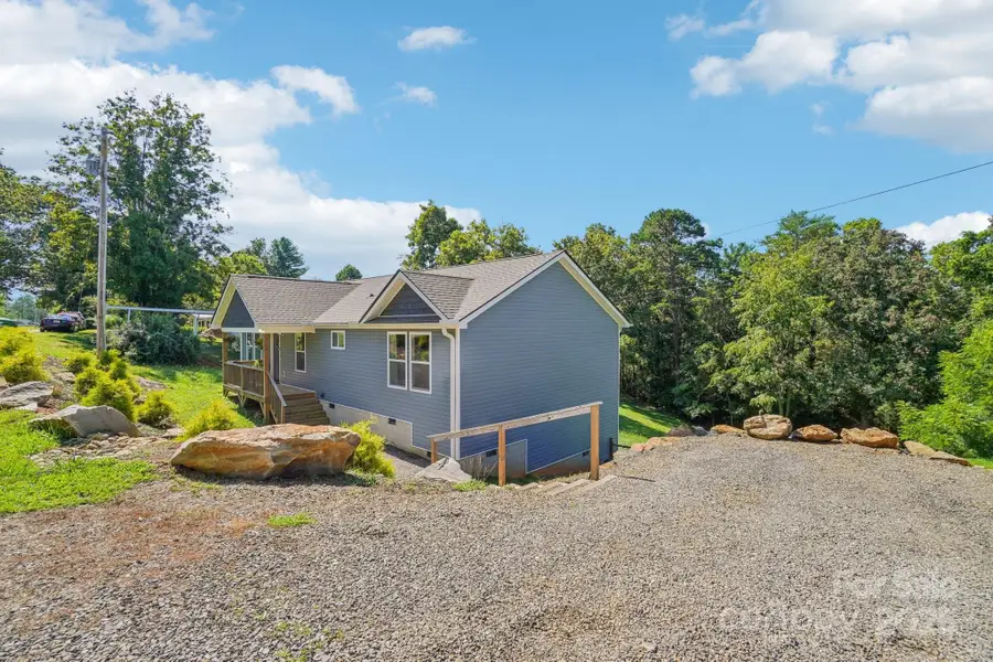 136 Locust Grove Road, Weaverville, NC 28787 - Image #2