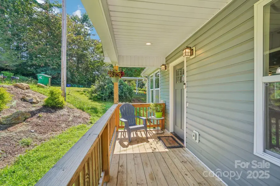 136 Locust Grove Road, Weaverville, NC 28787 - Image #3