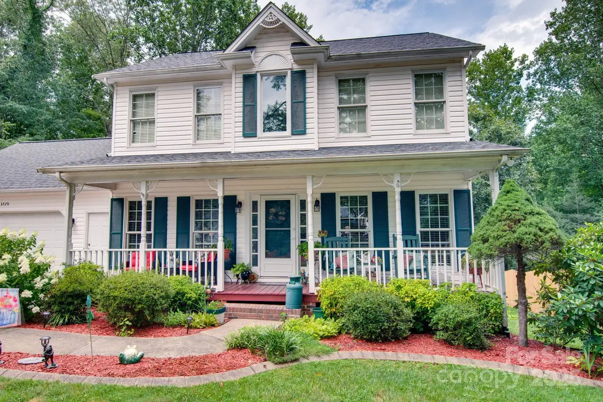 3720 25th Street Place Ne, Hickory, NC 28601 - Image #1