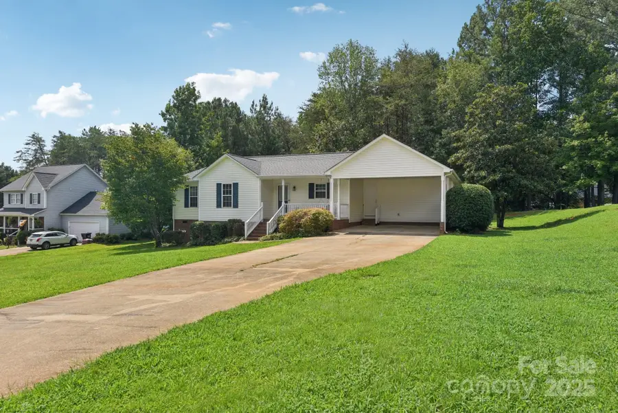 1114 Courtney Cove Court, Gastonia, NC 28052 - Image #2