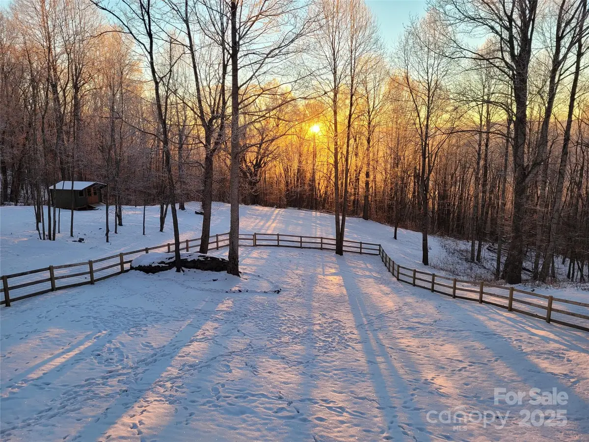 120 Spotted Fawn Lane, Waynesville, NC 28785 - Image #1