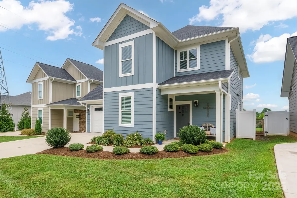 2636 2nd Street Ne, Hickory, NC 28601 - #1