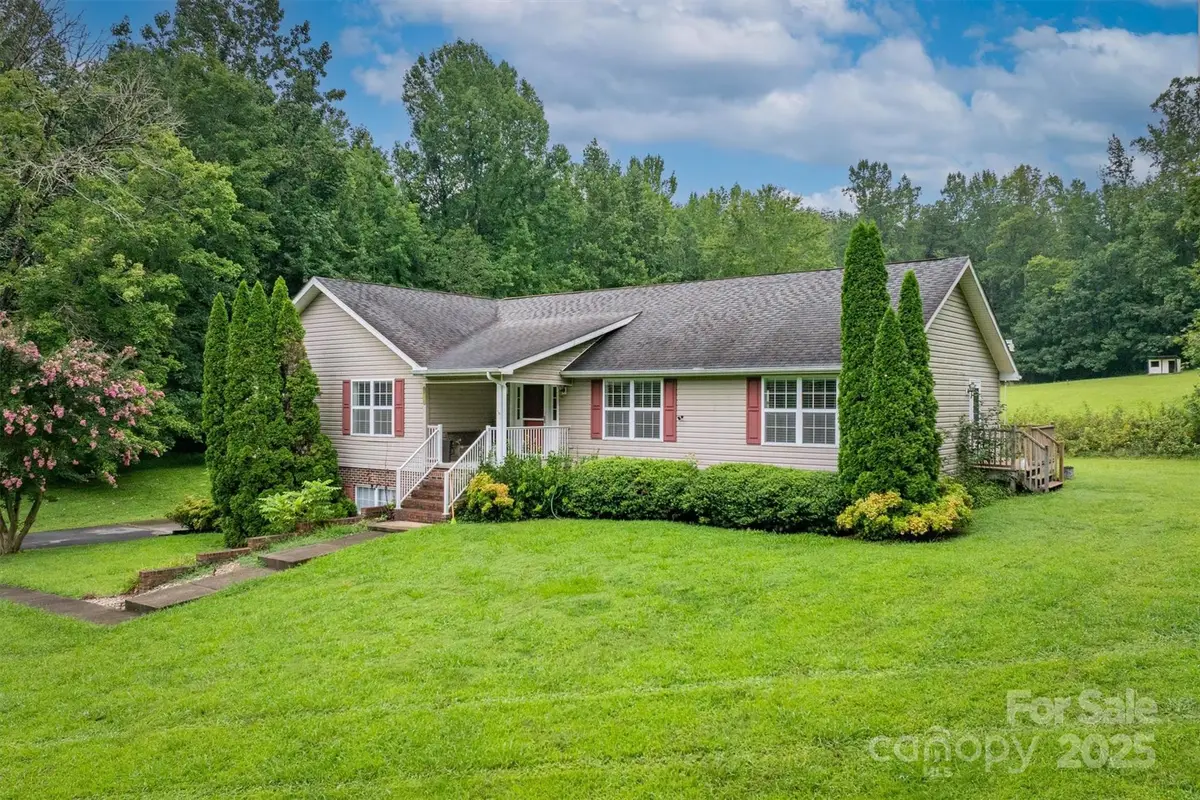 1477 Taylorsville Road Se, Lenoir, NC 28645 - Image #1