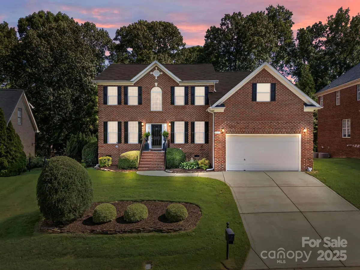 9329 Uxbridge Lane, Huntersville, NC 28078 - Image #1