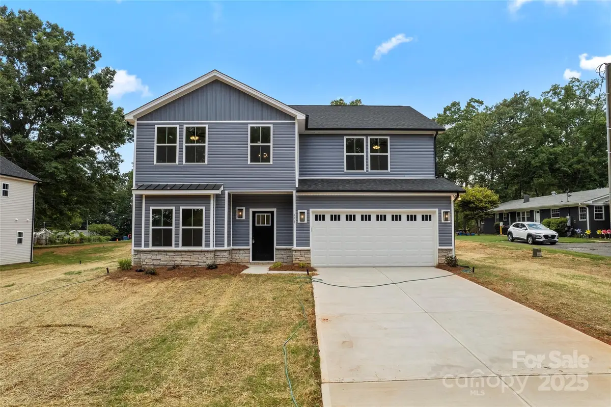 337 Henderson Circle, Harrisburg, NC 28075 - Image #1