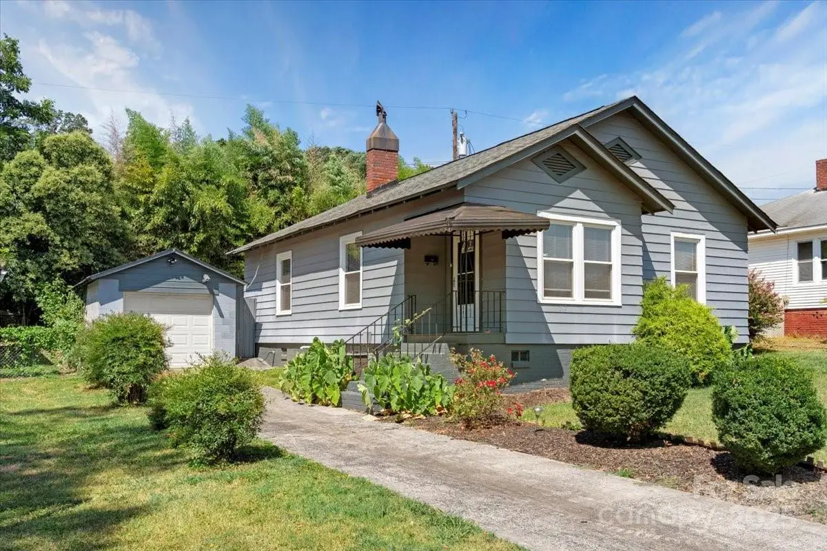 313 Mayflower Avenue, Cramerton, NC 28032 - Image #1